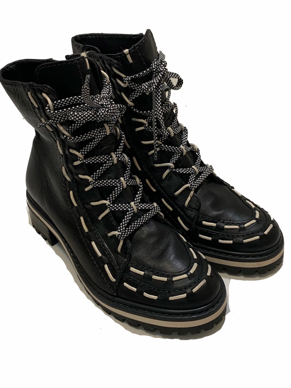 6 / Schutz Women’s leather lace up boots